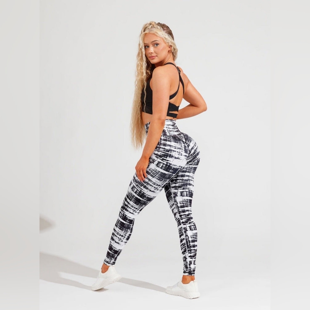 BuffBunny Black and White Leggings